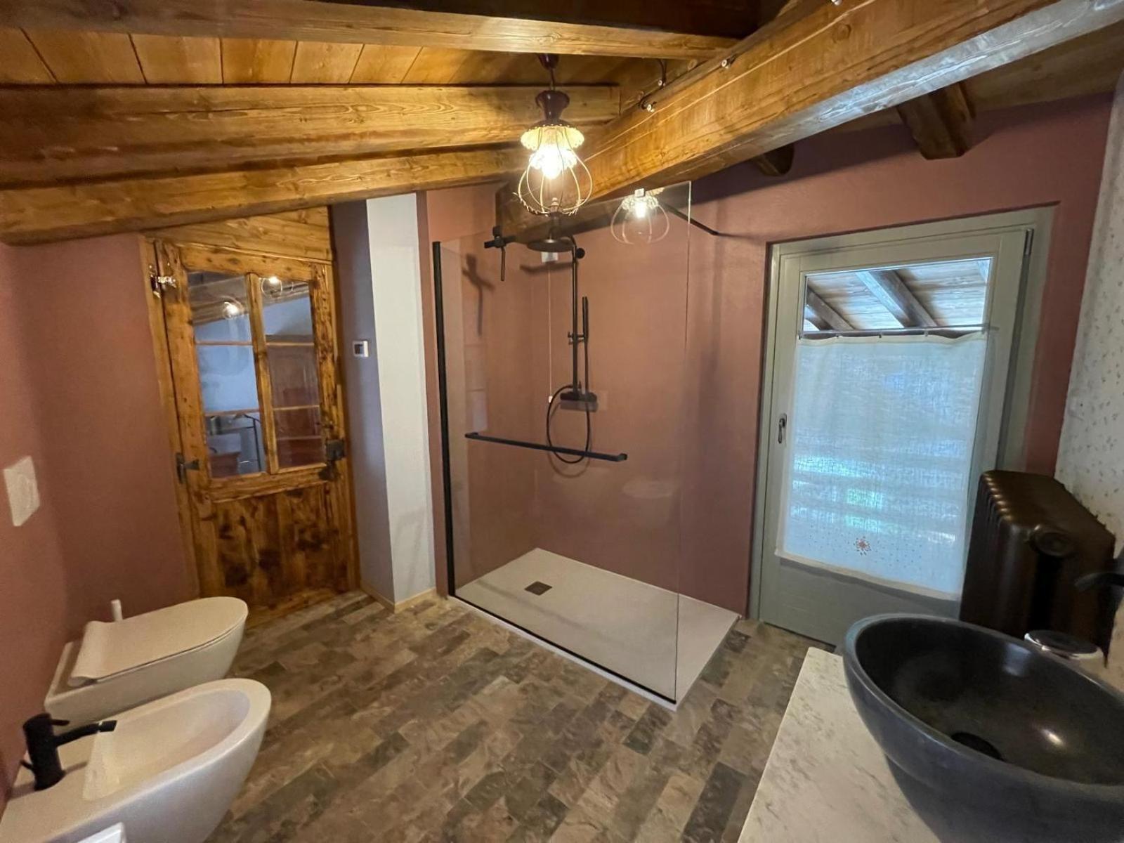 Ferienwohnung La Dimora Di Rosa E Amelia Songavazzo Exterior foto